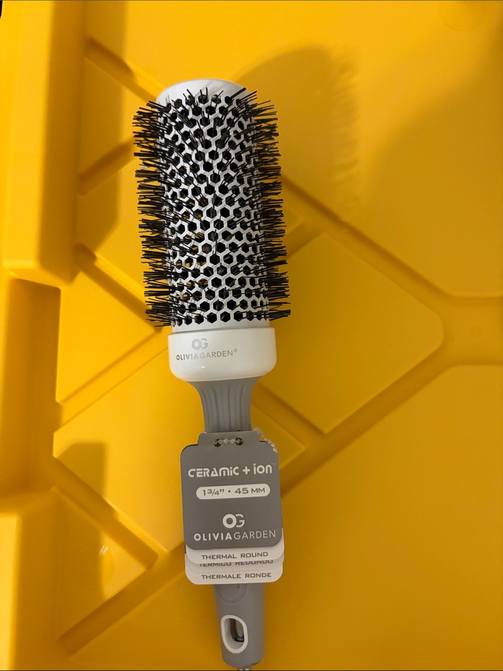 Olivia Garden Ceramic + Ion Round Brush in White and Gray